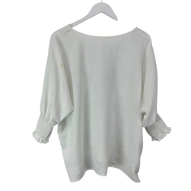 women's tops for those who want to add a touch of sophistication to their casual attireTop Long Sleeve By Reborn In White, Size: S