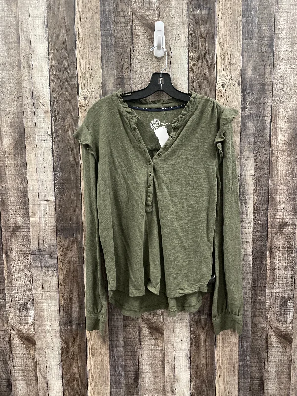 women's tops for those who want to wear versatile pieces that can be dressed up or downTop Long Sleeve By Pilcro In Green, Size: L