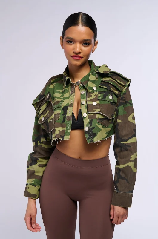 women's coats for ice skatingDOUBLE TROUBLE CROP CAMO DENIM JACKET