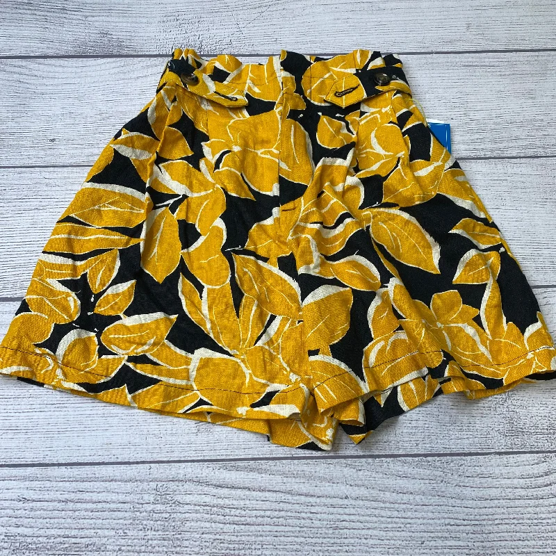 women's retro shortsMustard Shorts Who What Wear, Size 2