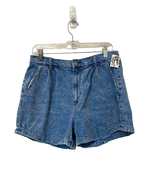 women's short shortsBlue Denim Shorts American Eagle, Size 12