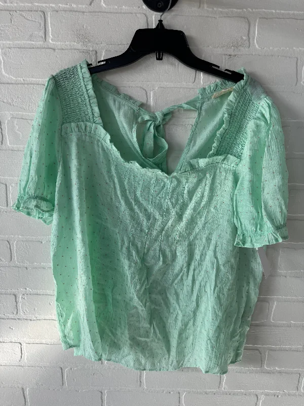 women's tops for black-tie affairsTop Short Sleeve By  perch  In Green, Size: 1x