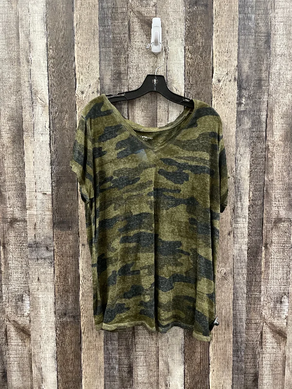 women's tops with cold-shoulder cuts and lace detailingTop Short Sleeve By Lucky Brand In Camouflage Print, Size: 2x