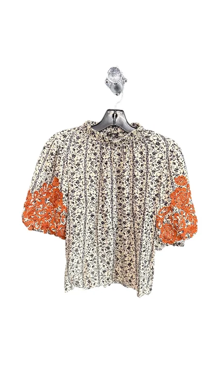 women's tops for those who want to wear versatile pieces that can be dressed up or downTop Short Sleeve By Thml In Floral Print, Size: S